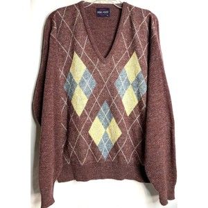 Vintage Pine State Wool Blend V-Neck Plum Maroon Argyle Sweater XL USA